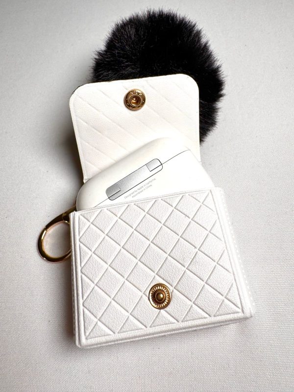 WhatsApp Image 2025-11-01 at 23.19.53 (4) PORTE ÉCOUTEUR ET PORTE-CLÉ.